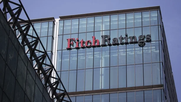 Fitch Ratings'ten Türkiye değerlendirmesi: Finansmana erişim ve sağlıklı bankacılık sektörü direnç sağlıyor Fitch Ratings'ten Türkiye değerlendirmesi: Finansmana erişim ve sağlıklı bankacılık sektörü direnç sağlıyor