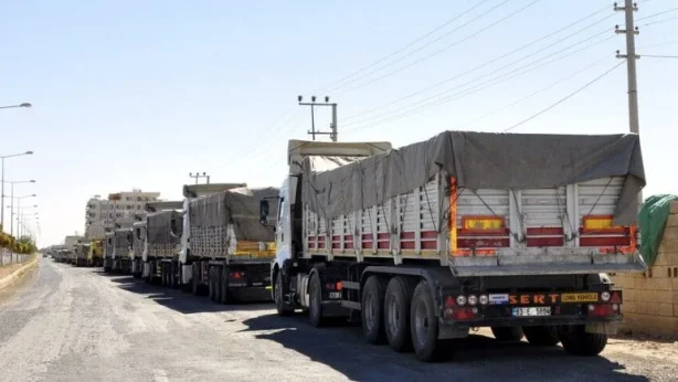 Suudi Arabistan’a taşımacılık yapacak şoförlere kolaylık: Çok girişli vize dönemi başladı Suudi Arabistan’a taşımacılık yapacak şoförlere kolaylık: Çok girişli vize dönemi başladı
