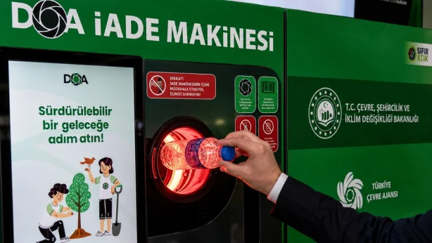 Vatandaşların yoğun ilgisi sonrası yeni uygulama başladı: Depozitoda toplu iade kolaylığı Vatandaşların yoğun ilgisi sonrası yeni uygulama başladı: Depozitoda toplu iade kolaylığı