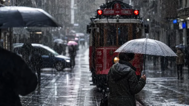 İstanbul’da yağmur bugün saat 18.00’de başlıyor: AKOM uyardı! Cumartesi daha da kuvvetlenecek İstanbul’da yağmur bugün saat 18.00’de başlıyor: AKOM uyardı! Cumartesi daha da kuvvetlenecek