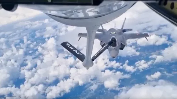 SON DAKİKA: MSB duyurdu: Türk tanker uçağından F-35’e havada yakıt ikmali