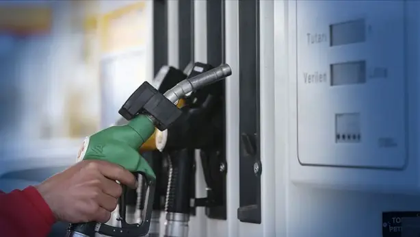 Motorin zam son dakika: Araç sahipleri dikkat! Akaryakıt fiyatlarına zam geliyor Motorin zam son dakika: Araç sahipleri dikkat! Akaryakıt fiyatlarına zam geliyor