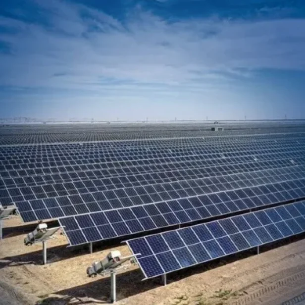Güneş enerjisinde yeni zirve: Günlük üretim 193.695 megavatsaat oldu