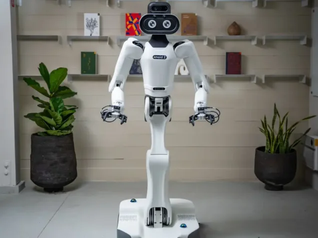 Fabrikalar, oteller ve depo işleri için insansı robot R-Noid satışa sunuldu Fabrikalar, oteller ve depo işleri için insansı robot R-Noid satışa sunuldu