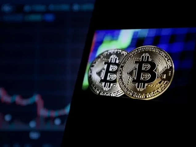 Kripto para piyasasında satış baskısı: Bitcoin yüzde 3'e yakın düşüşle 62 bin dolara geriledi Kripto para piyasasında satış baskısı: Bitcoin yüzde 3'e yakın düşüşle 62 bin dolara geriledi
