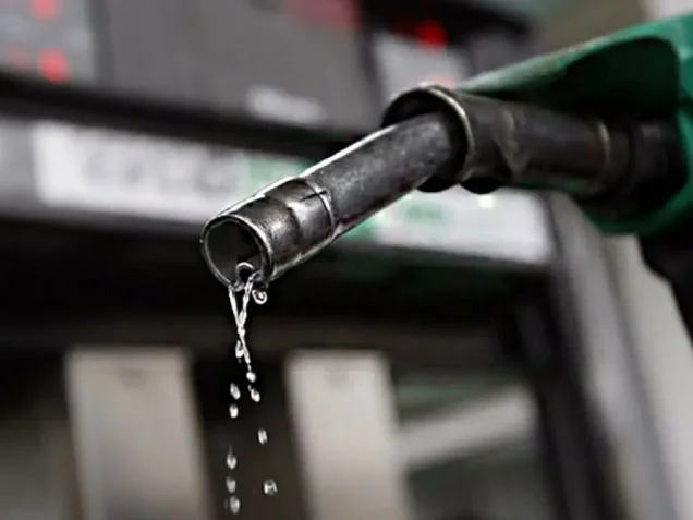 Benzine zam var mı, indirim gelecek mi? İşte motorin fiyatları ve benzin fiyatı il il güncel liste Benzine zam var mı, indirim gelecek mi? İşte motorin fiyatları ve benzin fiyatı il il güncel liste