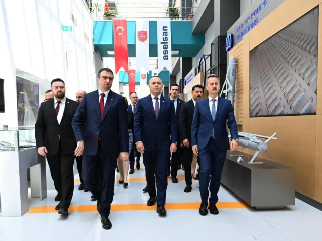 Polonya Cumhurbaşkanı Nawrocki'den ASELSAN'a ziyaret: Savunma alanında işbirliği güçleniyor