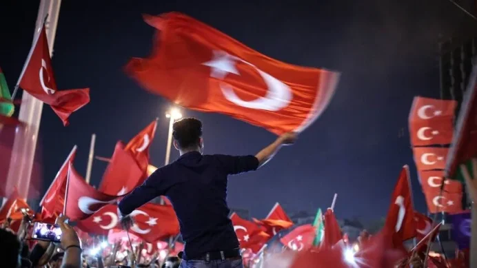 İŞ DÜNYASINDAN 15 TEMMUZ MESAJLARI