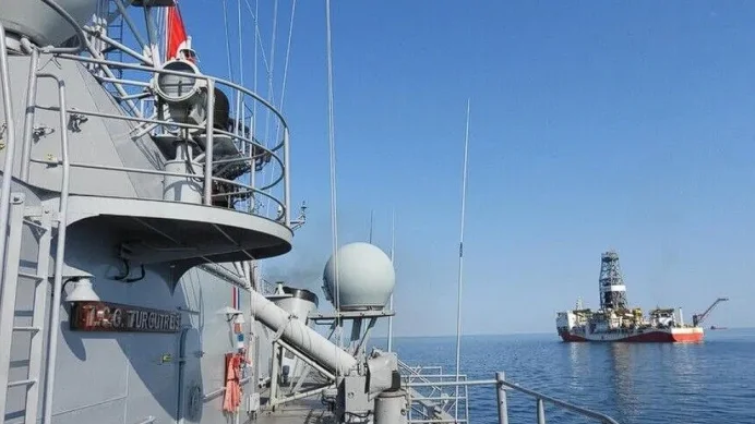 Karadeniz’de sondaj gemilerine TCG Turgutreis koruması