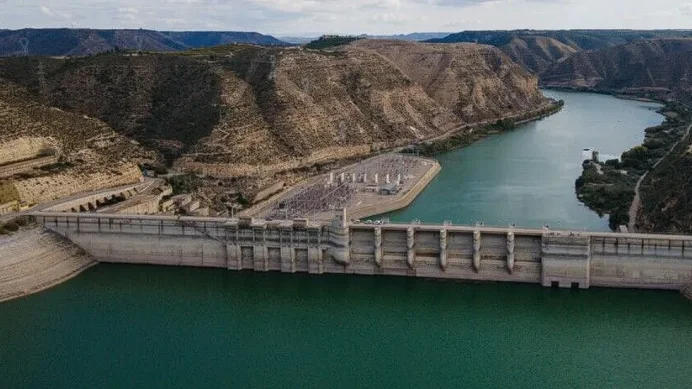 Avrupa’da hibrit enerji hamlesi: Şebekeye 25 gigavat ek kapasite