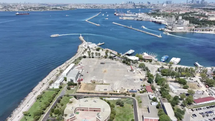 Kadıköy Rıhtım Camisi'nin yapımına başlandı! Kadıköy Rıhtım Camisi'nin yapımına başlandı!