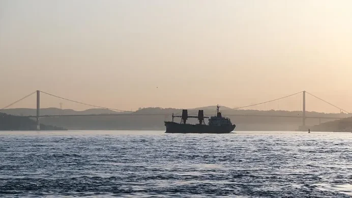 TÜRK BOĞAZLARINDA YOĞUN TRAFİK