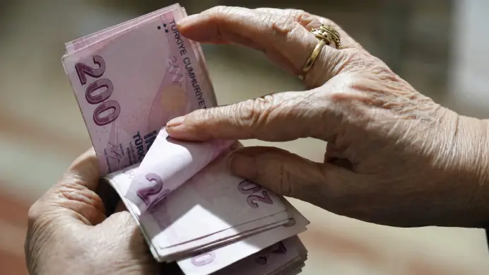 Memur ve emekli maaş zammı için 2 farklı hesap