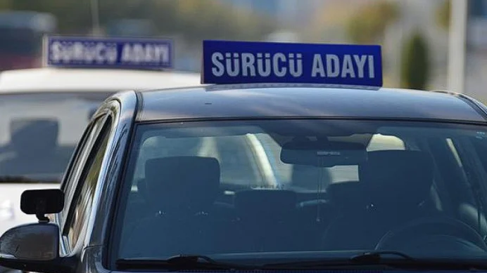 EHLİYET SINAVI ZORLAŞIYOR EHLİYET SINAVI ZORLAŞIYOR