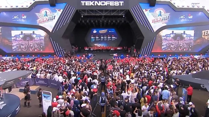 TEKNOFEST'te Türkiye birincisi oldular: Gençlerin projeleri dikkat çekti