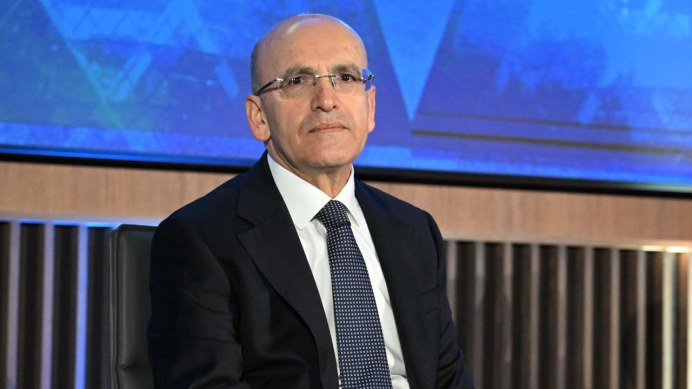 Bakan Şimşek'ten dış ticaret değerlendirmesi: Dış dengede kalıcı ve sürdürülebilir iyileşme destekleniyor