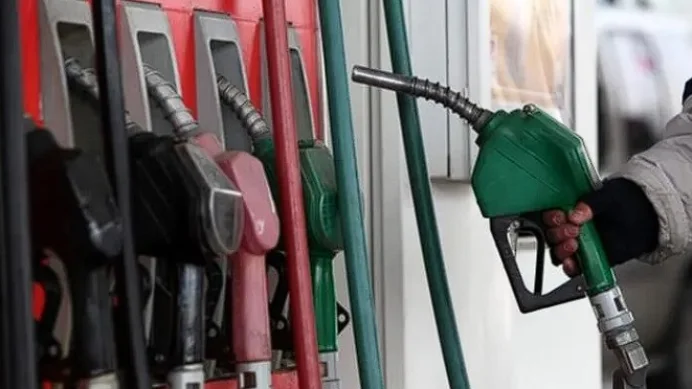 Hindistan’da E20 yakıt tartışması: Otomotiv sektörü geri adım atmıyor