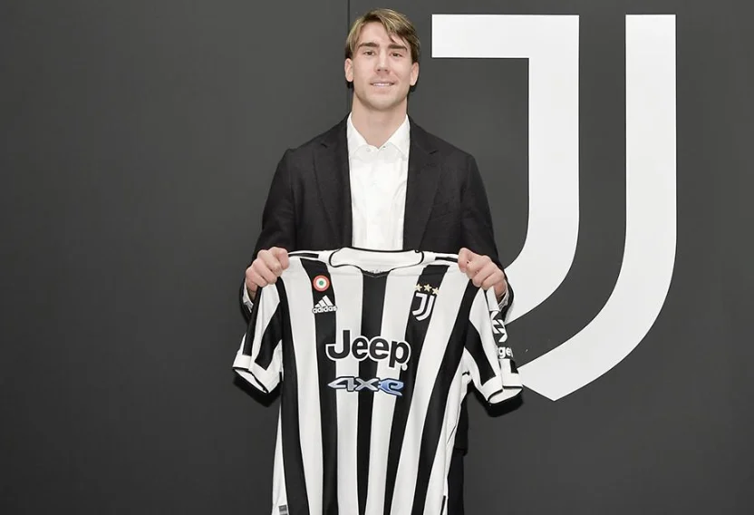 BEŞİKTAŞ TRANSFER HABERLERİ SON DAKİKA: Salah'tan önce Vlahovic bitebilir! Menajeri İstanbul'a geliyor