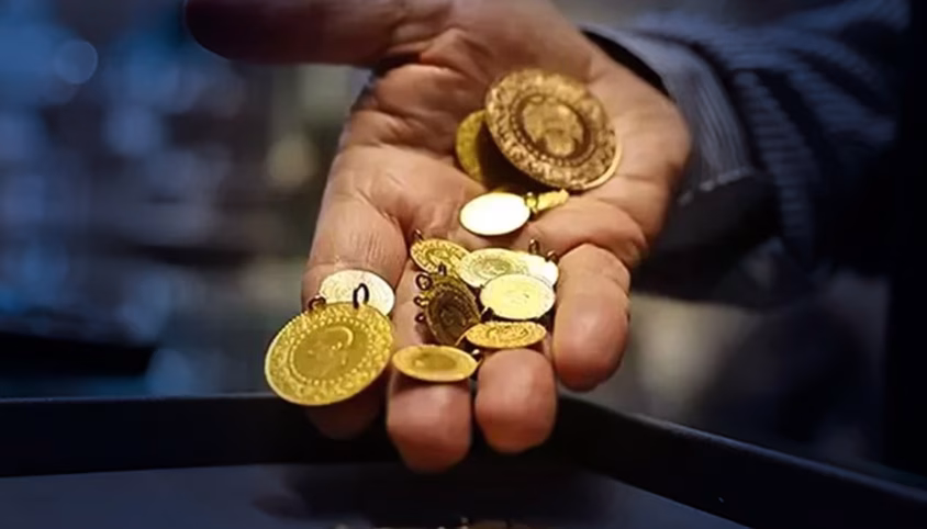 Altın fiyatlarında kayıp sürüyor: Ons 4 bin dolar, gram altın 6 bin 130 TL'ye indi