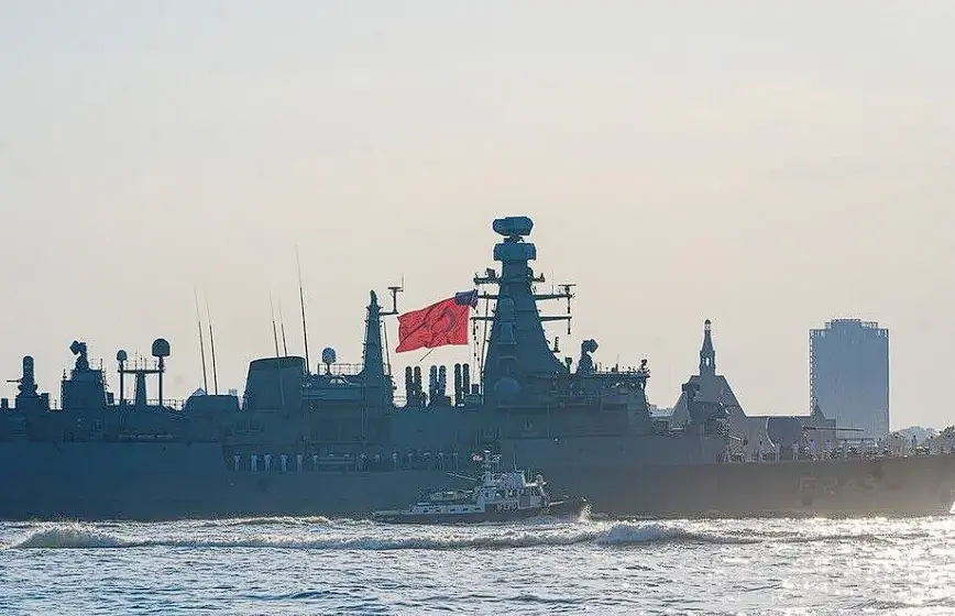 Türk donanmasından Atlantik’in ötesinde güç gösterisi: TCG Oruçreis ilk kez ABD liman ziyareti yaptı
