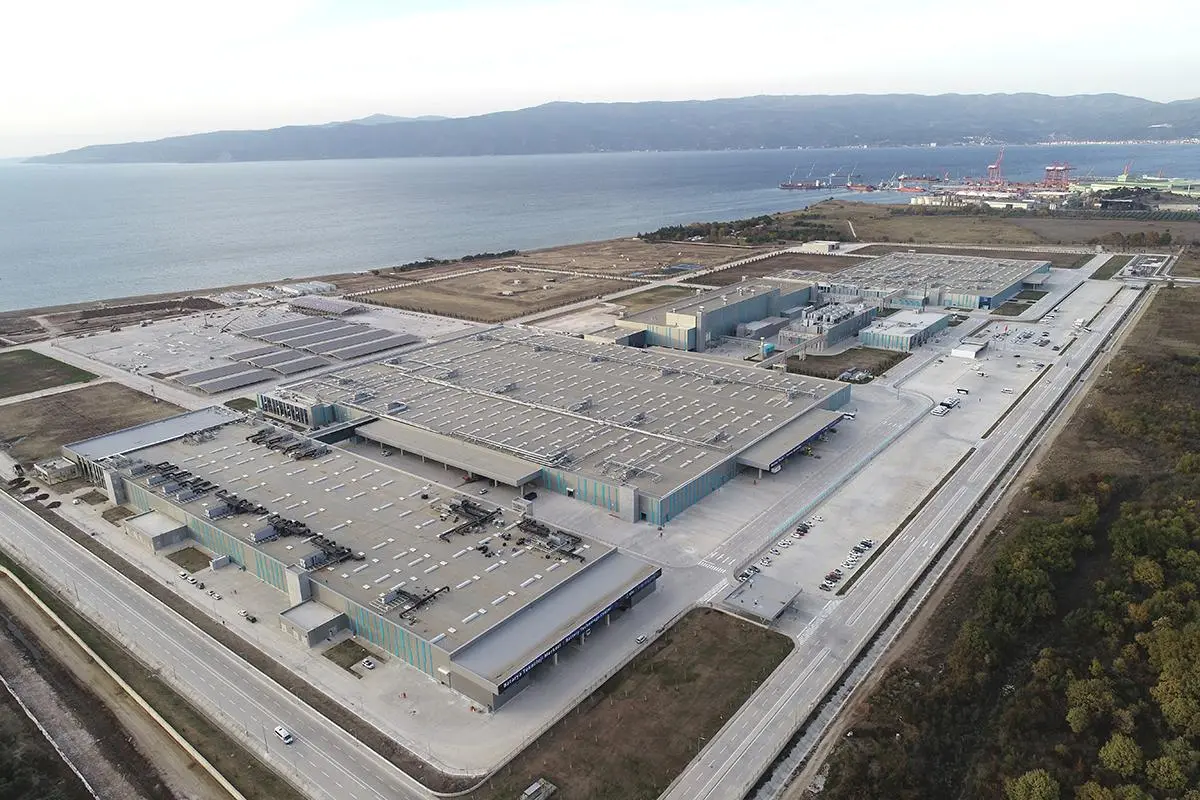 29 Ekim 2022'de açılan Gemlik Teknoloji Kampüsü, TOGG'un üretim, teknoloji ve inovasyon üssü olarak faaliyetlerini sürdürüyor.